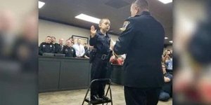 Η εξάχρονη Άμπιγκεϊλ δίνει τον όρκο του αστυνομικού (Φωτογραφία: Freeport Police Department)