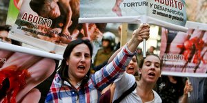 Προς αποποινικοποίηση των αμβλώσεων η Χιλή/ Φωτογραφία: Esteban Felix/ AP