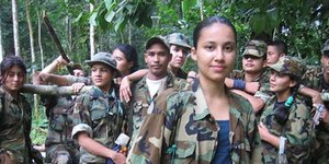 (γυναίκες-αντάρτισσες της FARC