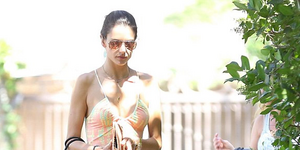 Οταν η Αλεσάντρα Αμπρόζιο τρώει παγωτό χωνάκι [εικόνες]