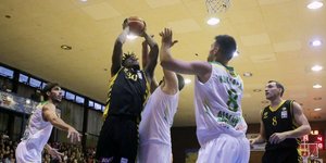 Ενδιαφέρον ματς στο Περιστέρι /Φωτογραφία: AEKBC