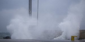 Εως 130 χλμ./ ώρα οι άνεμοι/ Φωτογραφία: EUROKINISSI- ΘΑΝΑΣΗΣ ΔΗΜΟΠΟΥΛΟΣ