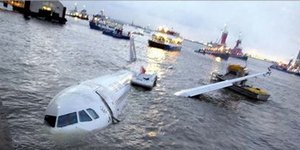 Ινδονησία: Αεροσκάφος με 130 επιβαίνοντες κατέπεσε στη θάλασσα