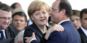 Oταν η Μέρκελ ερωτεύτηκε τον Ολάντ -Tηλεοπτική σειρά για τη «σχέση» των δύο ηγετ