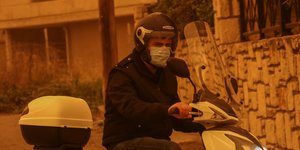 Εικόνα από παλαιότερη... επέλαση της αφρικανικής σκόνης στο Ηράκλειο Κρήτης / Φωτογραφία: InTime News