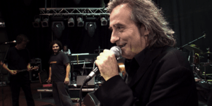 O Γιάννης Αγγελάκας στο Fuzz Club για ένα διήμερο πάρτι