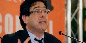 Συνεργάτης του Ολάντ: να γίνει και άλλο κούρεμα του ελληνικού χρέους