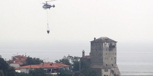 Η Ουρανούπολη καίγεται