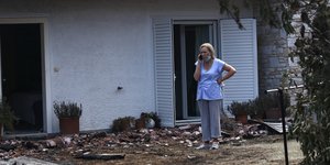 Οι συγγενείς δεν έχουν καμία ενημέρωση από κανέναν για τους αγνοούμενους / Φωτογραφία: Intimenews/ΛΙΑΚΟΣ ΓΙΑΝΝΗΣ