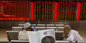 Σε αρνητικό έδαφος τα περισσότερα χρηματιστήρια/Φωτογραφία: ΑΡ