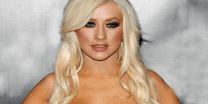 Γυμνή και κατάξανθη ποζάρει η Κριστίνα Αγκιλέρα για το νέο της άλμπουμ [εικόνα]