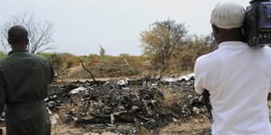 Nέα στοιχεία για την τραγωδία με το αεροσκάφος της Air Algerie -Οι πιλότοι είχαν