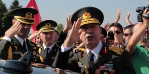 Απειλητικές δηλώσεις του Τούρκου υπουργού Αμυνας για την ΑΟΖ- φωτογραφία AP