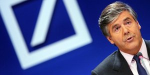 Ακερμαν: Δύσκολες μέρες θα περνούν οι τράπεζες όσο κρατά η κρίση
