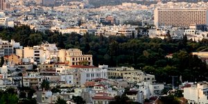 Συνεχίζεται η κατάρρευση των τιμών ακινήτων στην Ελλάδα (Φωτογραφία: EUROKINISSI/ ΓΙΩΡΓΟΣ ΚΟΝΤΑΡΙΝΗΣ)