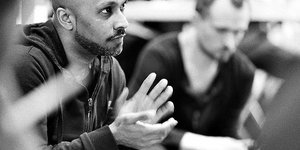 Με μία χορογραφία-φόρο τιμής  στους Ινδούς στρατιώτες του Α' Παγκοσμίου Πολέμου 