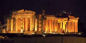 «Η Τρόικα στην Ακρόπολη»: Η σύγχρονη ιστορία της Ελλάδας και η οικονομική κρίση