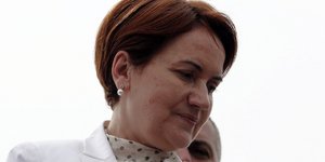 Η Ασκενέρ ακολουθεί στα χνάρια της Γαλλίδας Μαρίν Λεπέν / Φωτογραφία: (AP Photo/Burhan Ozbilici)