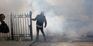 Νέα επεισόδια στην Αλβανία/ Φωτογραφία: AP- Visar Kryeziu