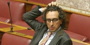 Αγανακτισμένοι πολίτες αποδοκίμασαν έντοντα το Νάσο Αλευρά [βίντεο]