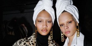 Backstage στιγμιότυπο από το show Αlexander Wang/ Φωτογραφία: Instagram @alexanderwangny