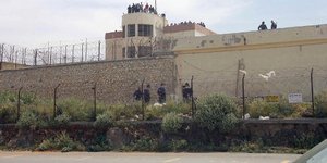 «Πόλεμος» κρατουμένων στις φυλακές Αλικαρνασσού: Σύρραξη με αυτοσχέδια μαχαίρια