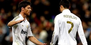 Η ... δολοφονική ματιά του Ρονάλντο στον Αλόνσο [βίντεο]