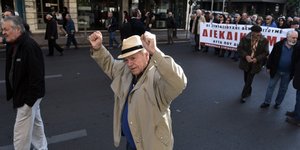 Μαζί με τις συντάξεις θα φορολογηθούν τα αναδρομικά/Φωτογραφία: Eurokinissi