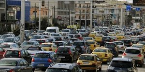 Δεν πληρώνουν οι ιδιοκτήτες Ι.Χ και οι ασφαλιστές έχουν βγάλει τα «τεφτέρια»