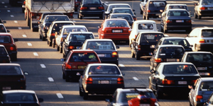 Ηλεκτρονικό σαφάρι για τα ανασφάλιστα αυτοκίνητα με βαριές ποινές και πρόστιμα