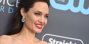 Η εντυπωσιακή Αντζελίνα Τζολί. Φωτογραφία: AP