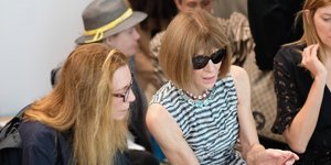Η Διευθύντρια της Vogue Αννα Γουίντουρ στην πρώτη σειρά