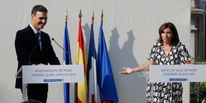 H Aν Ιντάλγκο και ο Πέδρο Σάντσεθ/ Φωτογραφία AP images