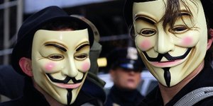 Οι «Anonymous»... επισκέφθηκαν το Βατικανό