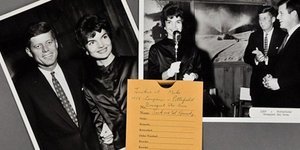 Στο σφυρί άγνωστες φωτογραφίες της Τζάκι και του Τζον Κένεντι [εικόνες]