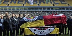 Στο γήπεδο της Φενέρμπαχτσε έγινε η κηδεία του Λευτέρη Αντωνιάδη [βίντεο]