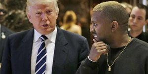 Γράφει οτι τον θεωρεί «αδελφό» του