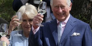 Θα έρθει μαζί με την Καμίλα