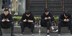 Πρόκειται για έναν βάτραχο τον οποίο ο παίκτης πρέπει να προετοιμάσει καλά για ένα ταξίδι