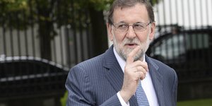 Για προσωρινή «ανάκληση» του καθεστώτος αυτονομίας της περιοχής