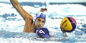 Φωτογραφία: AP/ Szilard Koszticsak