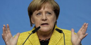 Υπέρ της διπλωματικής λύσης τάχθηκε ξανά η Μέρκελ (Φωτογραφία: AP/ Matthias Schrader)