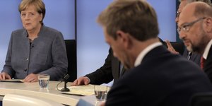 «Η μπάλα είναι τώρα στο γήπεδο της κ. Μέρκελ»