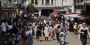 «Κρατάτε γείτονες» το σύνθημα