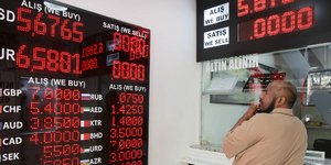 «Παρακολουθεί στενά την κατάσταση» φωτογραφία: apimages