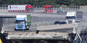 φωτογραφία: apimagesΠολεμος Κυβερνησης με τη διαχειρίστρια εταιρία