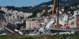 Γέφυρα στη Γένοβα/ Φωτογραφία AP images