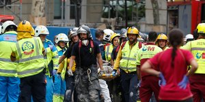 Ενας νεκρός και δέκα τραυματίες στο ξενοδοχείο Ritz/ Φωτογραφία AP images