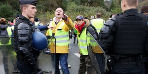 Κίτρινα γιλέκα