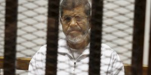 Μαζί και άλλοι 19